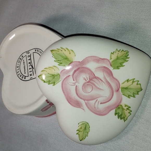 Vintage Heart Shape Trinket Boxes Ceramic With Floral Design - Picture 4 of 10